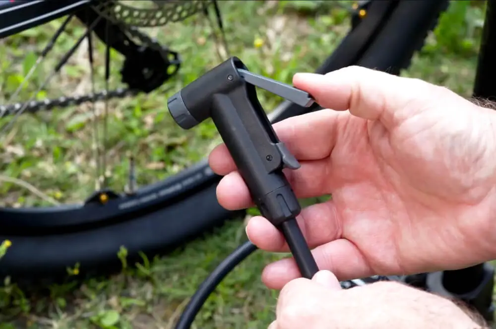 So, can you really get the pump head off the valve?